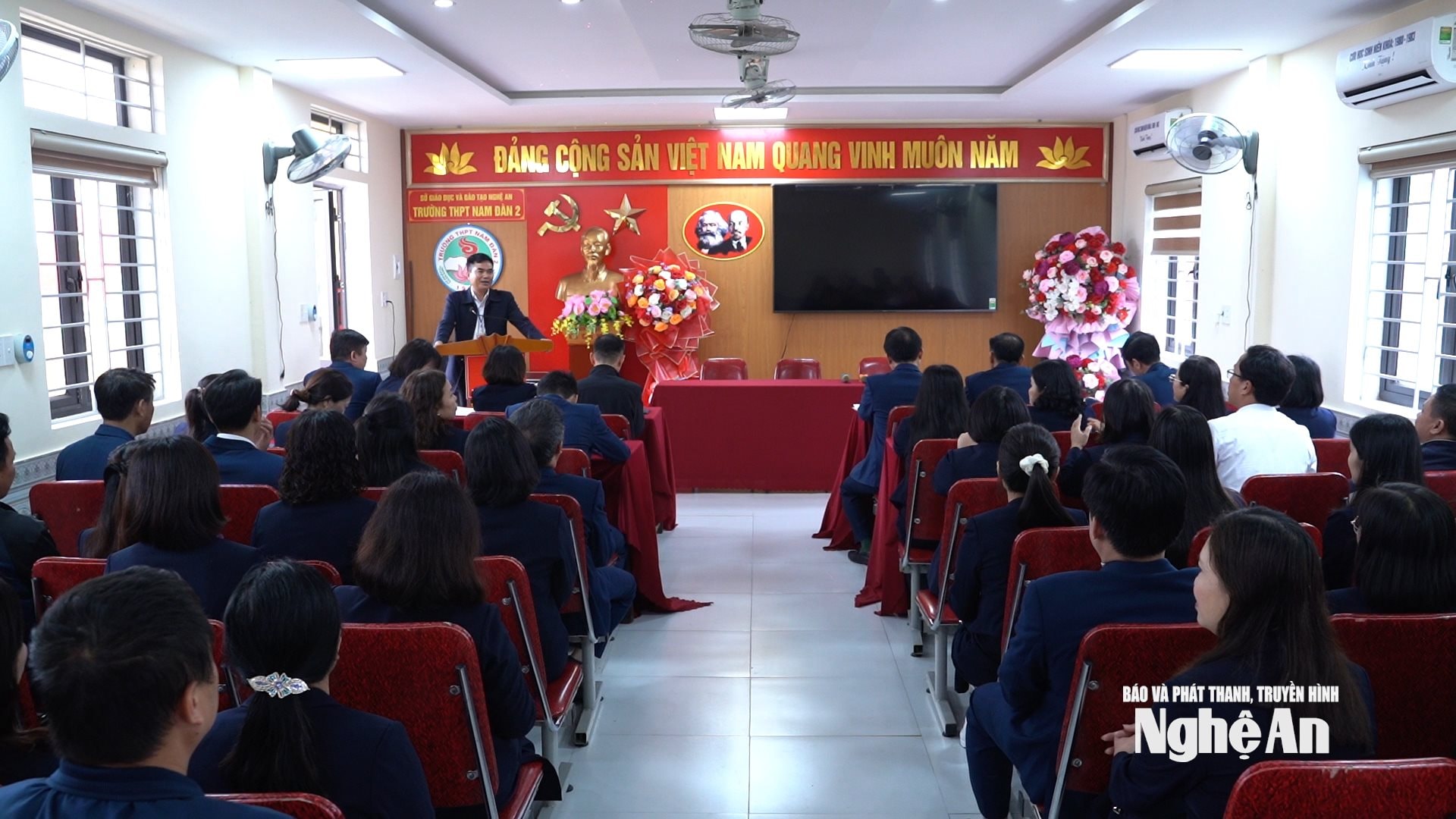 The Education Council of Nam Dan 2 High School. Photo by Ngoc Dung.