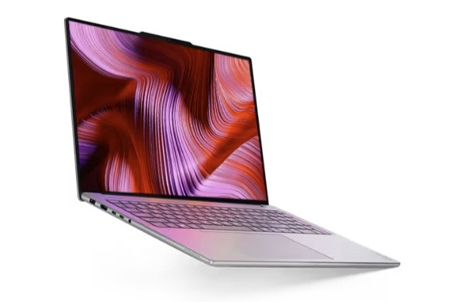 Người dùng nên cân nhắc tránh cấu hình RTX 5050 của Lenovo Yoga Pro 9 16 vì đây là phiên bản có hiệu năng trên giá thành kém nhất (Nguồn ảnh: Lenovo)