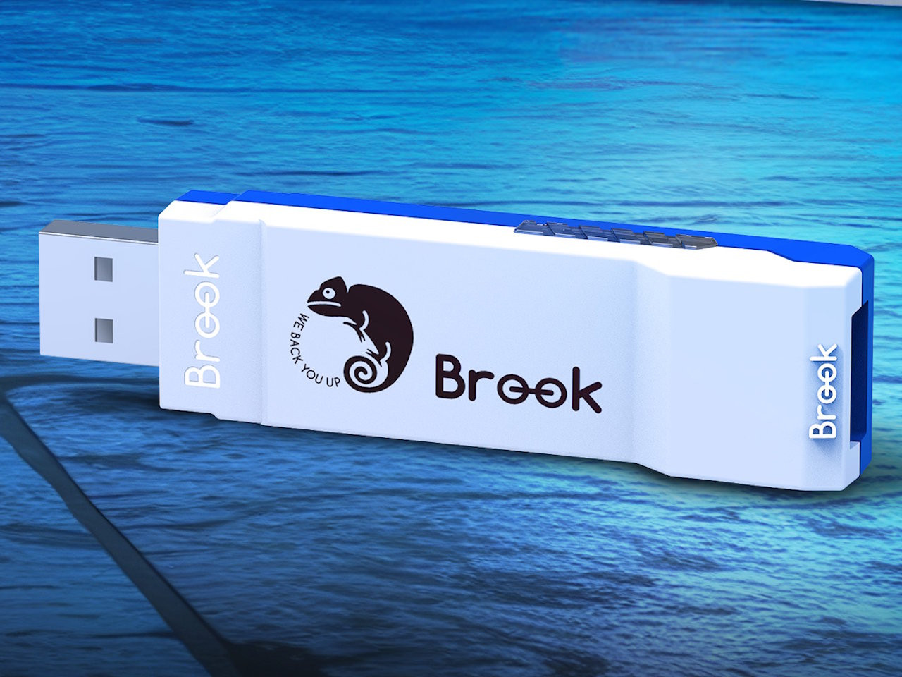 Brook Wingman FGC VX cho phép game thủ sử dụng các tay cầm chơi game của bên thứ ba không tương thích với PS4 và PS5 trên các hệ máy này.