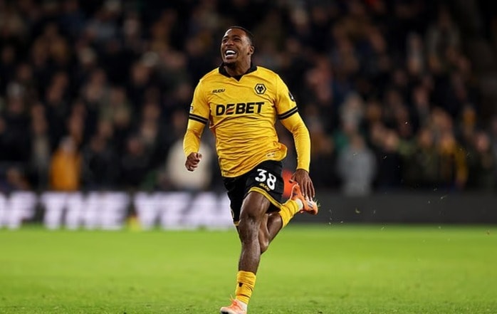 Hậu vệ Jackson Tchatchoua của Wolves là cầu thủ nhanh nhất Ngoại hạng Anh với tốc độ tối đa 37.3 km