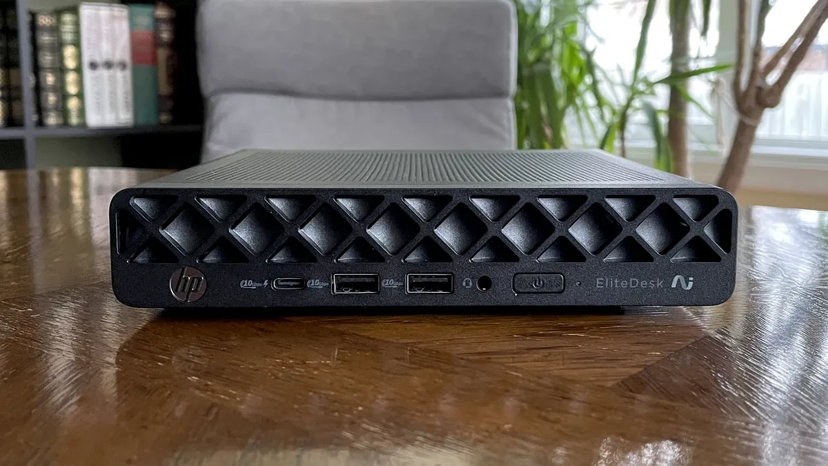 Thiết kế tổng thể của HP EliteDesk 8 Mini G1a với kích thước nhỏ gọn