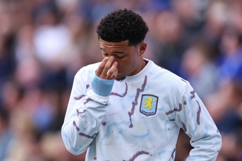 Jadon Sancho thi đấu tại Premier League cho Aston Villa