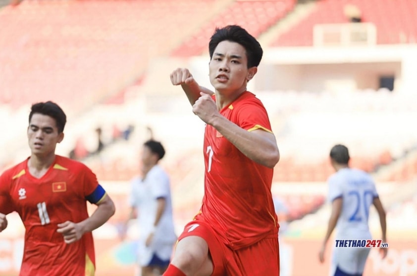 Đình Bắc và các đồng đội U23 Việt Nam lên đường tập huấn tại Qatar chuẩn bị cho giải châu Á