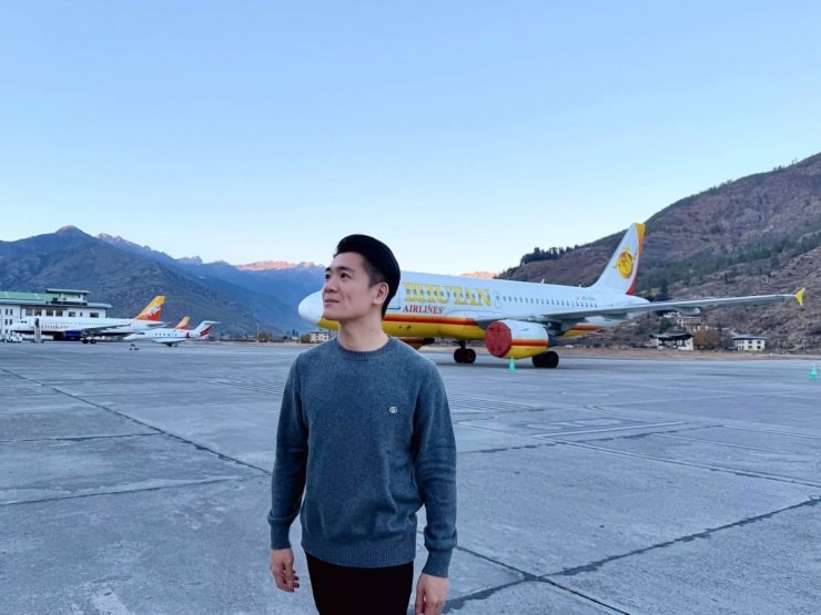 Doanh nhân Đỗ Quang Vinh trong trang phục truyền thống của Bhutan