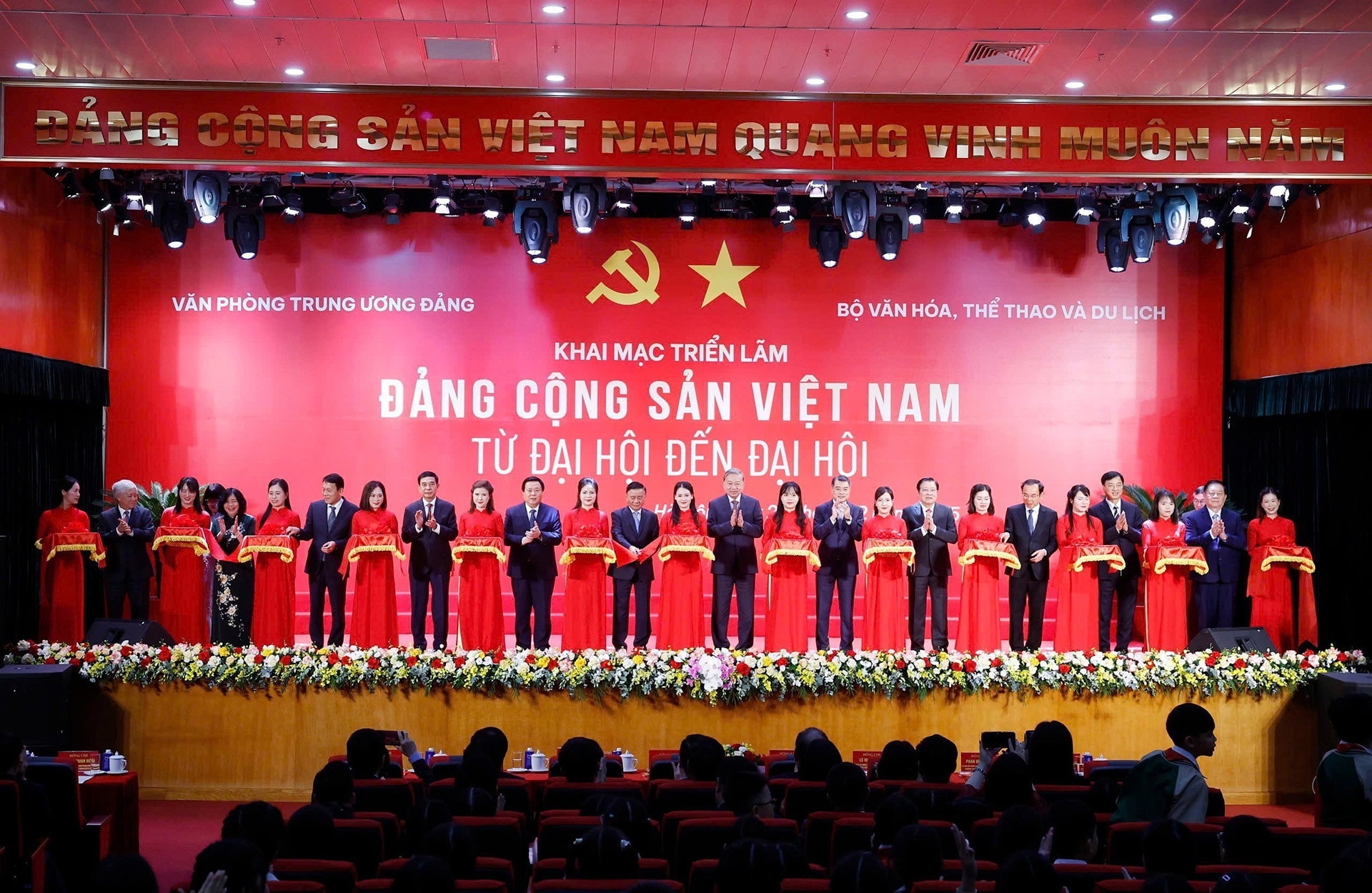 vnapotaltongbithudukhaimactrienlamdangcongsanvietnamtudaihoidendaihoianhthongnhatttxvn8496846 17667423723881544900805.jpg