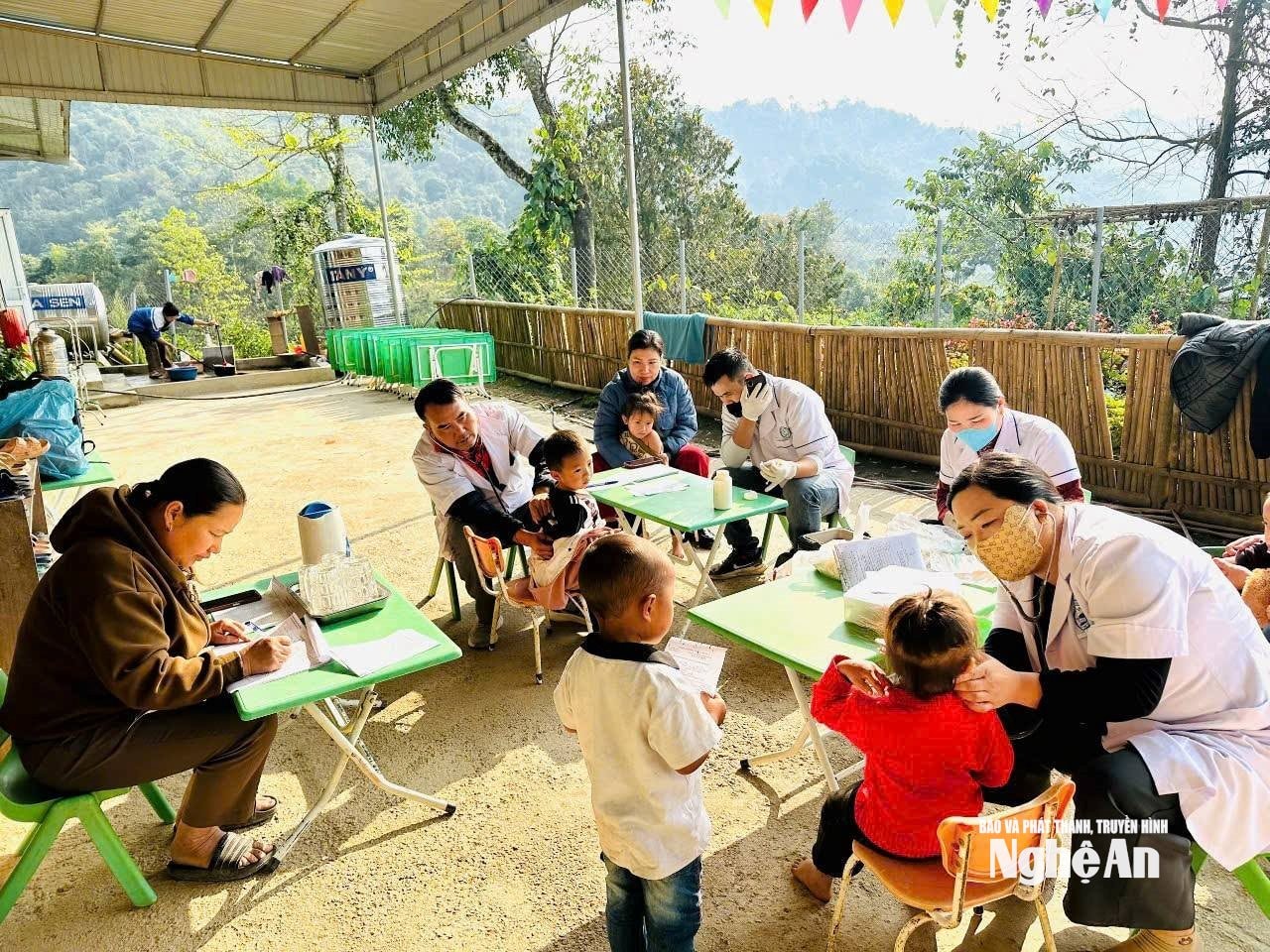 ศูนย์การแพทย์คีซอนจัดตรวจสุขภาพให้แก่เด็กก่อนวัยเรียน ภาพโดย PV