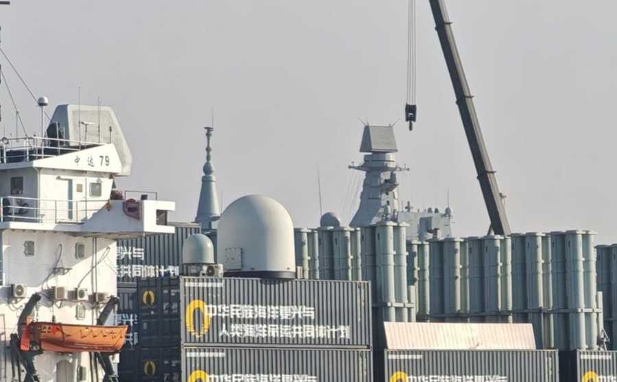 Hệ thống radar mảng pha được lắp đặt trên tàu ZHONG DA 79.