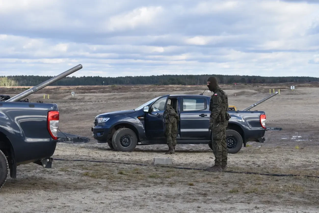 Surveyor có thể được phóng từ xe bán tải hoặc trạm mặt đất, trở thành vũ khí linh hoạt - Ảnh: Insider