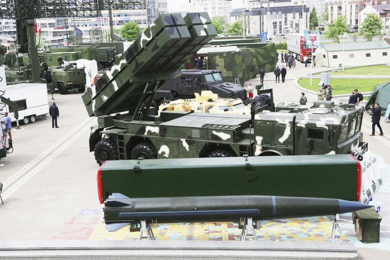 Belarus thử nghiệm thành công hệ thống pháo phản lực Polonez - M với tầm bắn mở rộng - Ảnh 8.