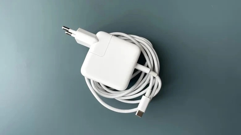 Sử dụng bộ sạc laptop USB-C cho điện thoại thông minh