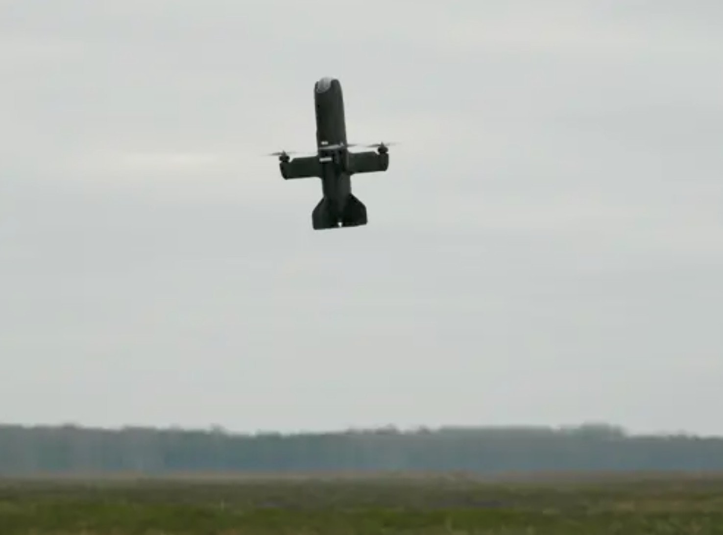 Drone đánh chặn đã trở thành ưu tiên quốc phòng hàng đầu của Ukraine năm nay - Ảnh: Reuters