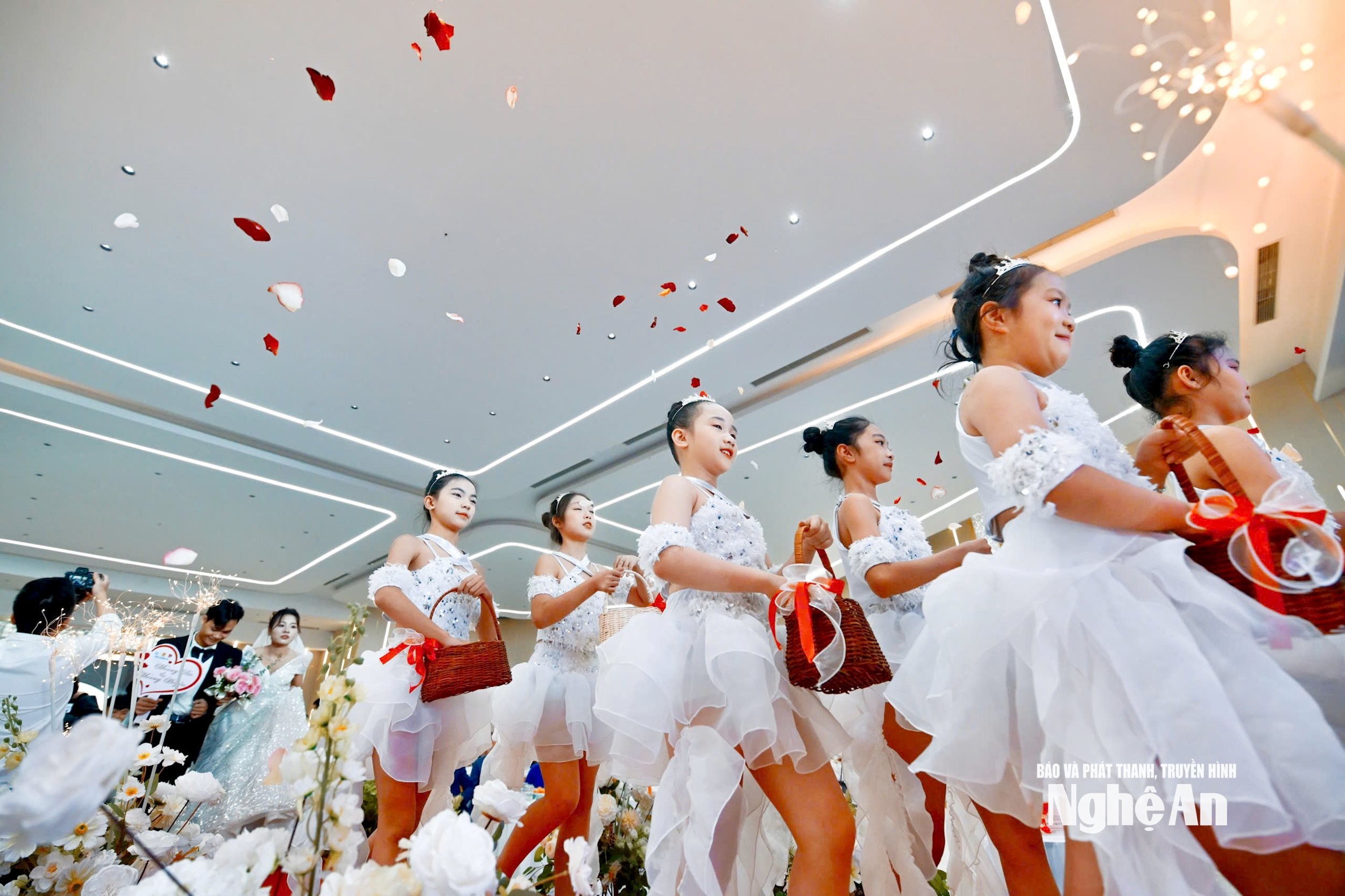 16alễ cưới tập thể 2025