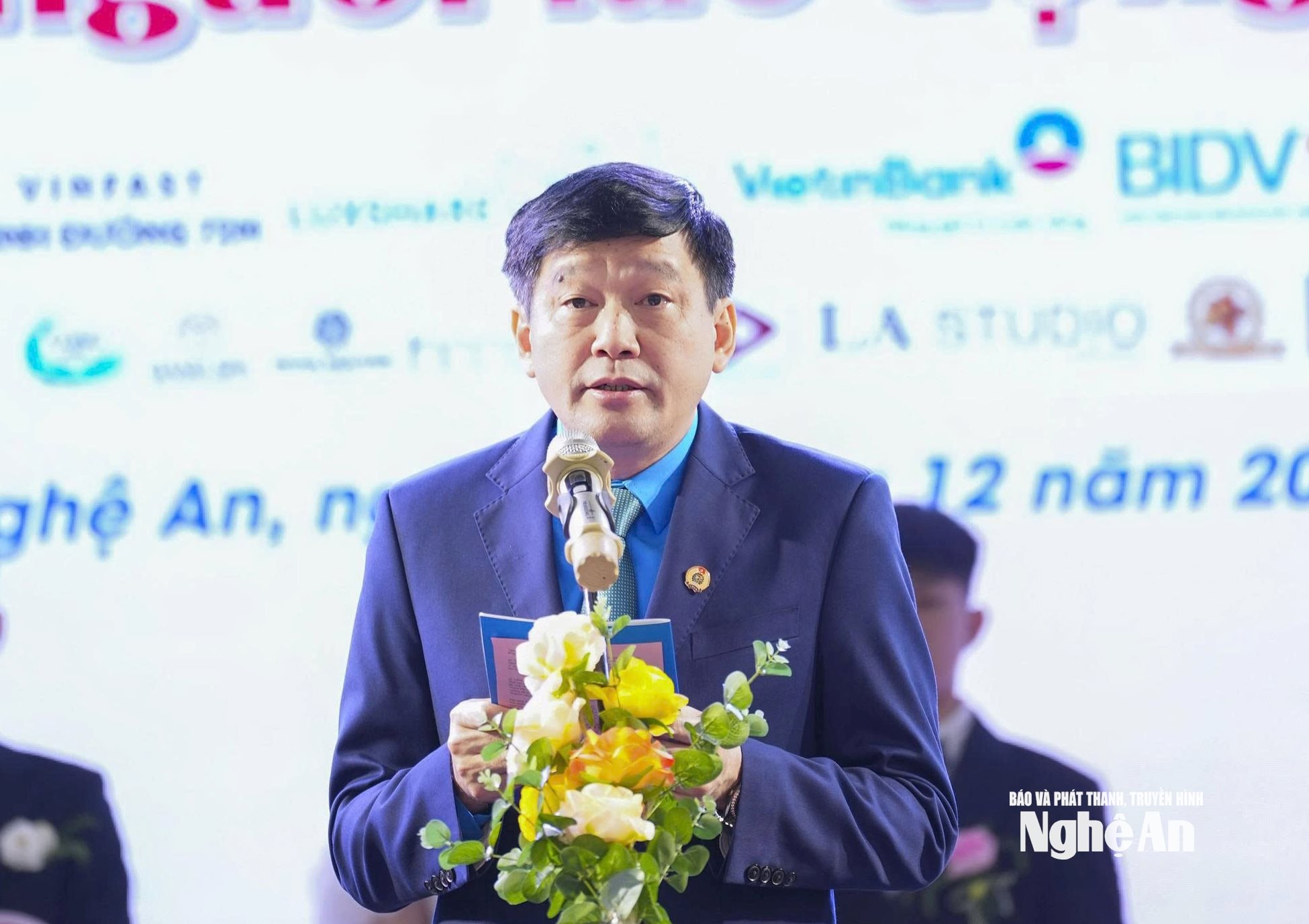 lễ cưới tập thể ảnh Diệp Thanhgen-h-z7373303562712_5c154643cc2c98fe307778bd5ee554bd