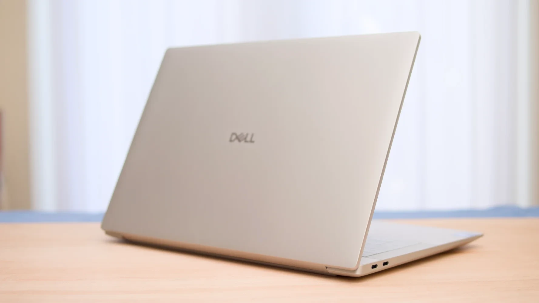 Cấu hình phần cứng mạnh mẽ của Dell XPS 14 Premium
