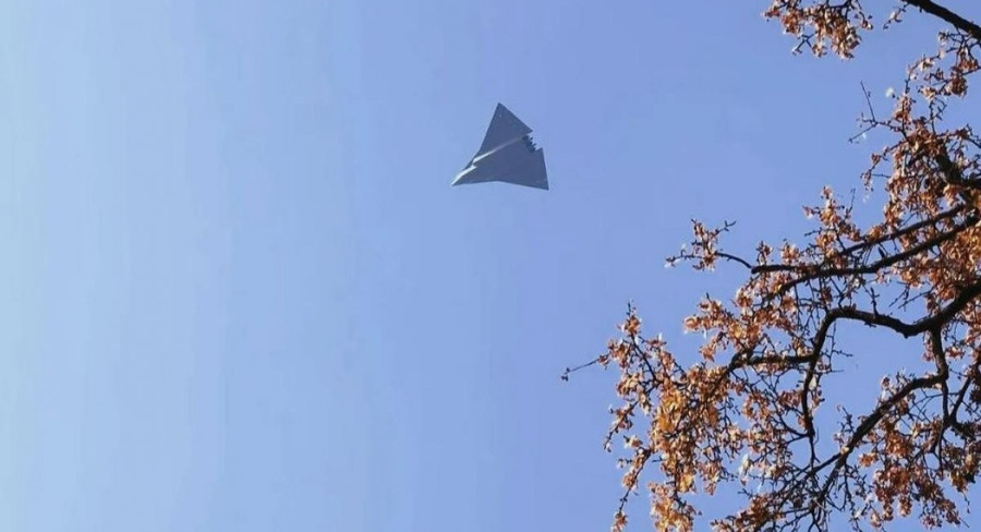 Tiêm kích J-36 Trung Quốc phát triển nhanh chóng vượt trội so với F-47 của Mỹ