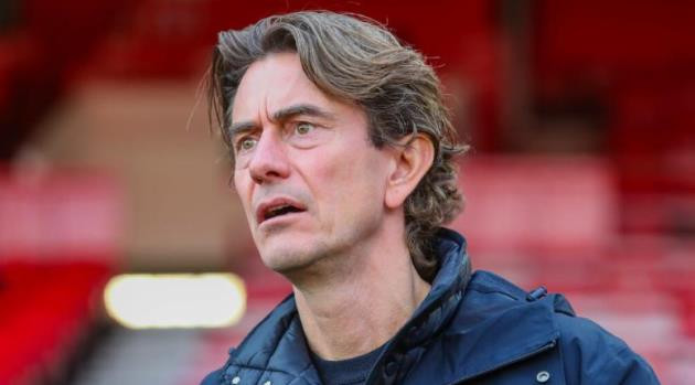 HLV Thomas Frank đang chịu áp lực cực lớn tại Tottenham Hotspur sau chuỗi thành tích bết bát.
