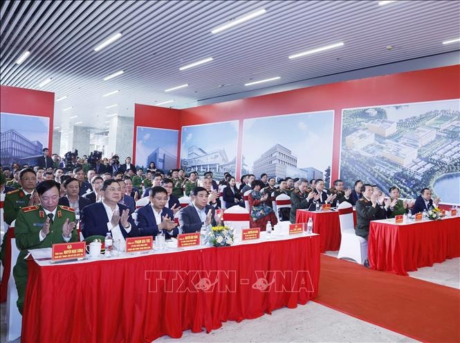 Tổng Bí thư Tô Lâm thăm, làm việc tại Trung tâm Dữ liệu Quốc gia, Bộ Công an- Ảnh 6.