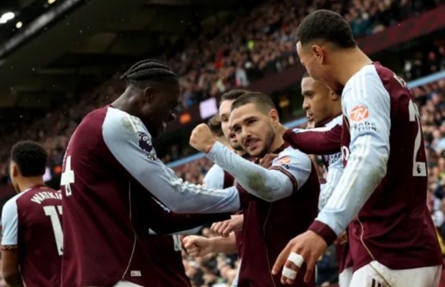 Lối chơi chuyển trạng thái nhanh là vũ khí nguy hiểm nhất của Aston Villa.