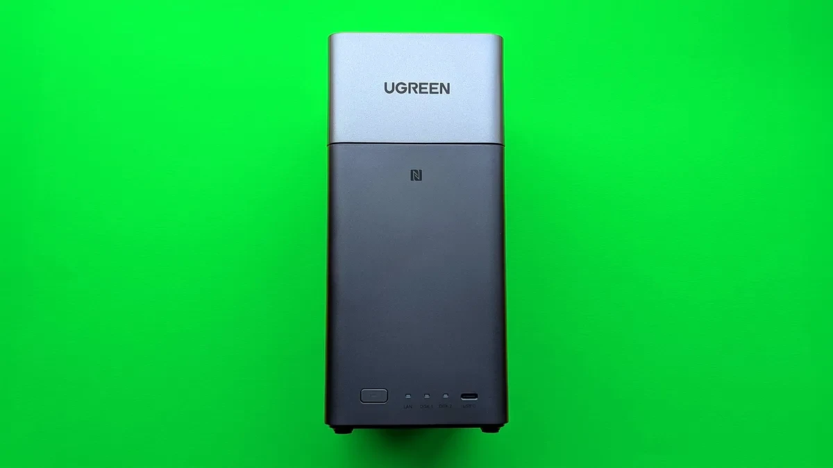 Thiết kế tổng thể của UGREEN NASync DH2300