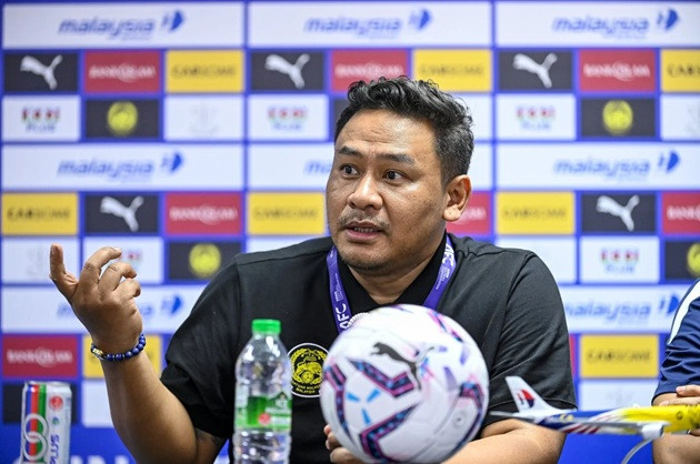 Rakphol Sainetngam HLV Rakphol Sainetngam giúp Malaysia giành hạng ba