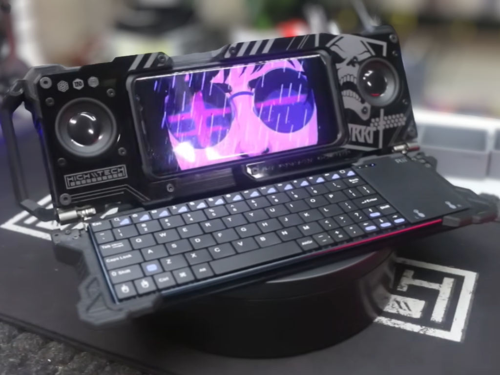 Chiếc Cyberdeck tự chế với đầy đủ tính năng từ smartphone