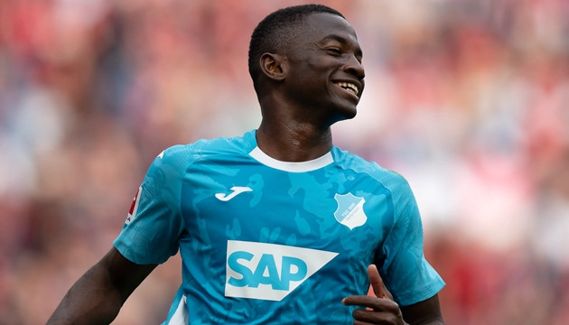 Bazoumana Toure trong màu áo Hoffenheim lọt vào tầm ngắm của Man United.