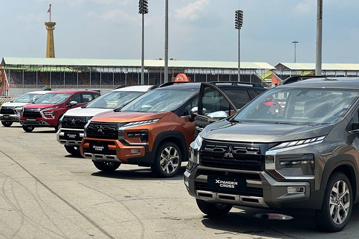 Mitsubishi Xpander Cross 2025 ngoại thất năng động