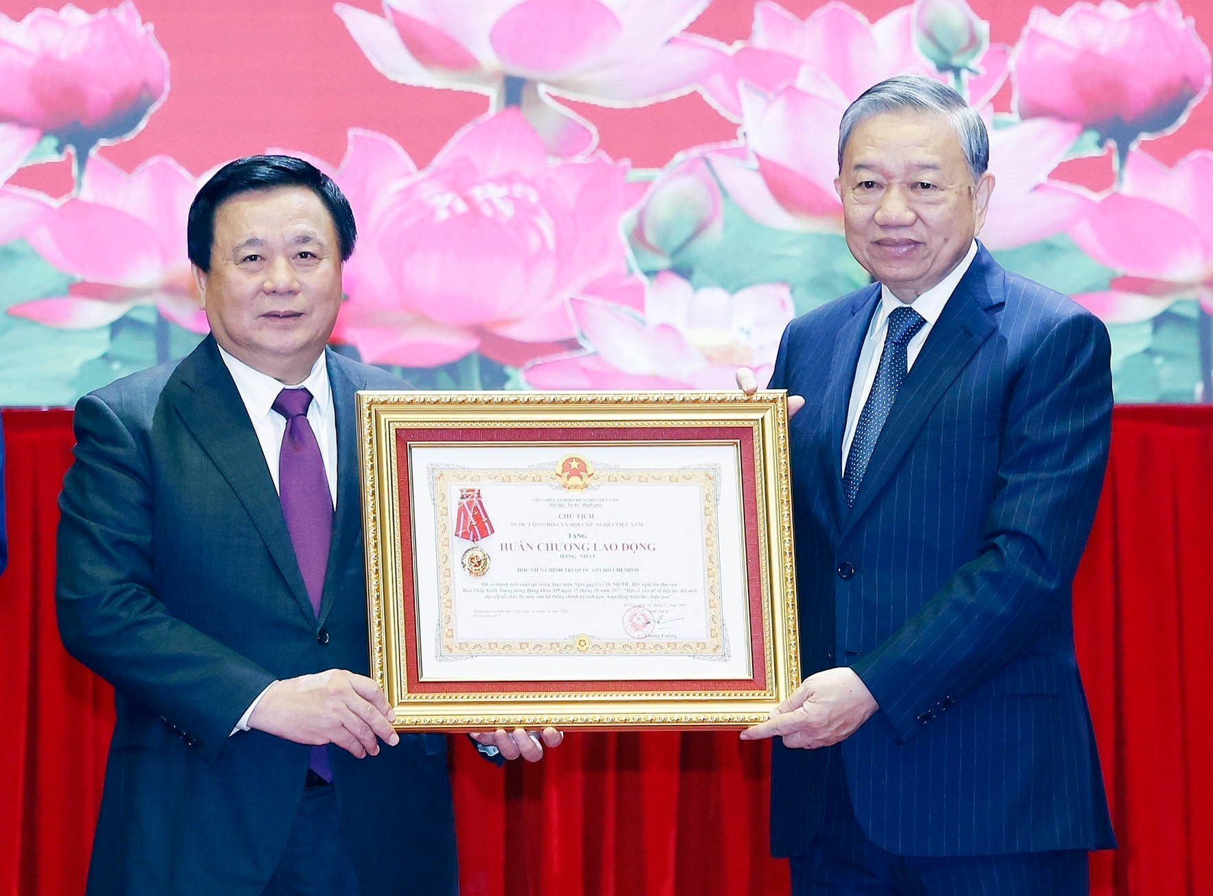 vnapotaltongbithuduhoinghitongketcongtacnam2025cuahocvienchinhtriquocgiahochiminh8502713 1767063640524499585232.jpg