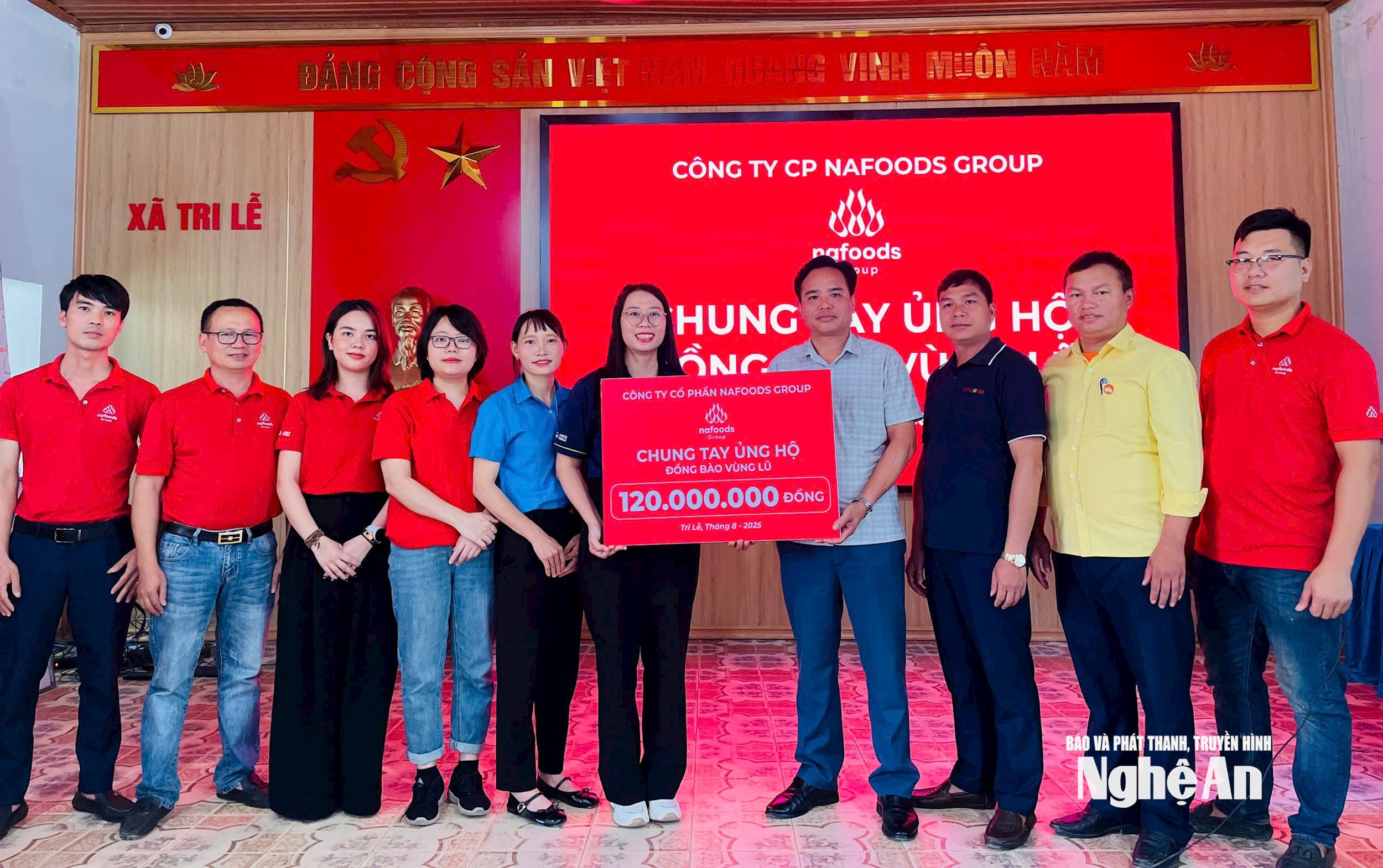 Nafoods ủng hộ bà con xã Tri Lễ 120 triệu đồng và bà con xã Mỹ Lý là 80 triệu đồng để khắc phục hậu quả sau cơn bão số 3
