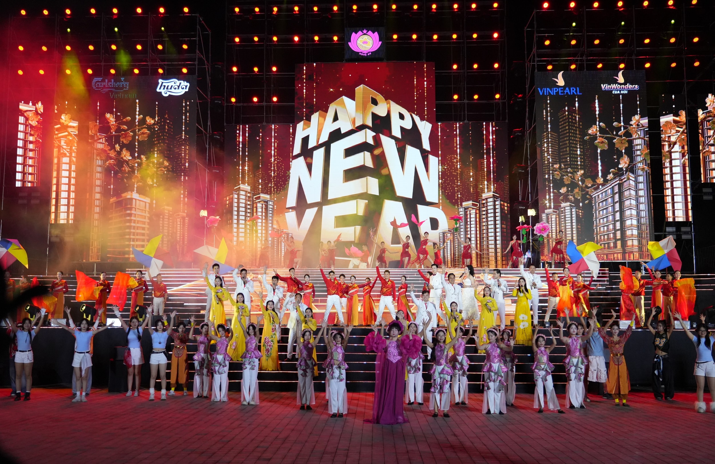 Tiết mục hát múa 