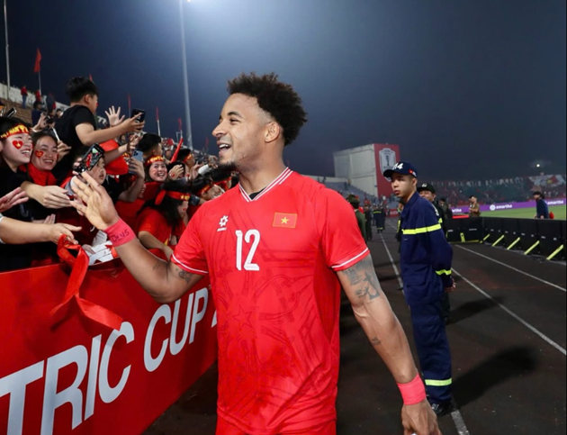 Tiền đạo Nguyễn Xuân Son trải qua năm 2025 đầy cảm xúc cùng bóng đá Việt Nam.