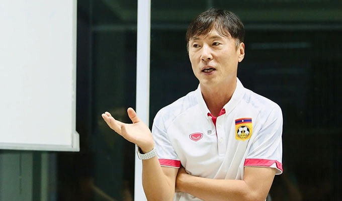 HLV Ha Hyeok Jun chia tay ĐT Lào chỉ sau 1 năm gắn bó - Ảnh- Đức Cường