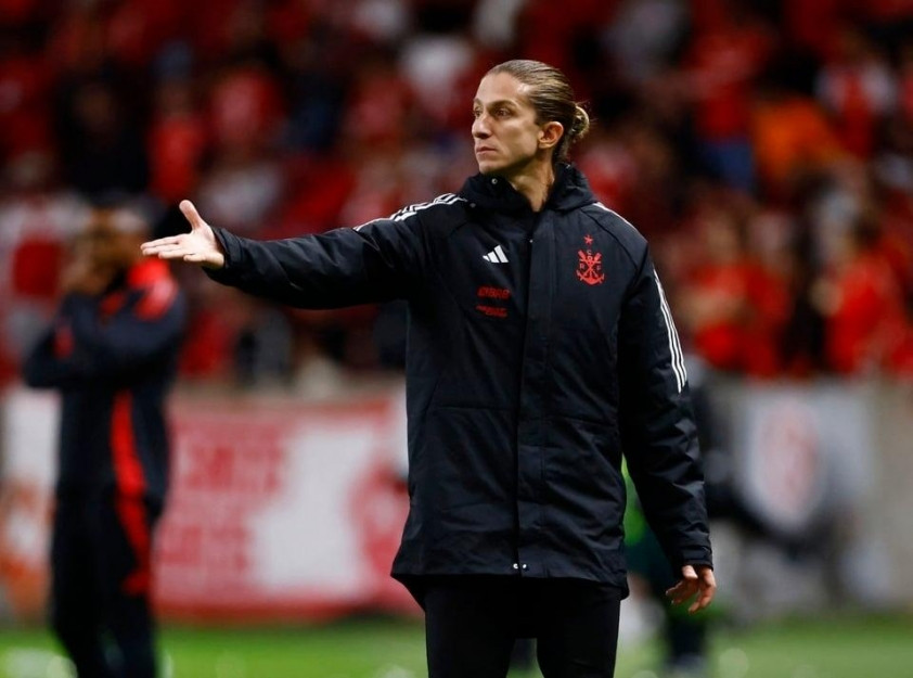 Filipe Luis gây ấn tượng mạnh mẽ tại Flamengo