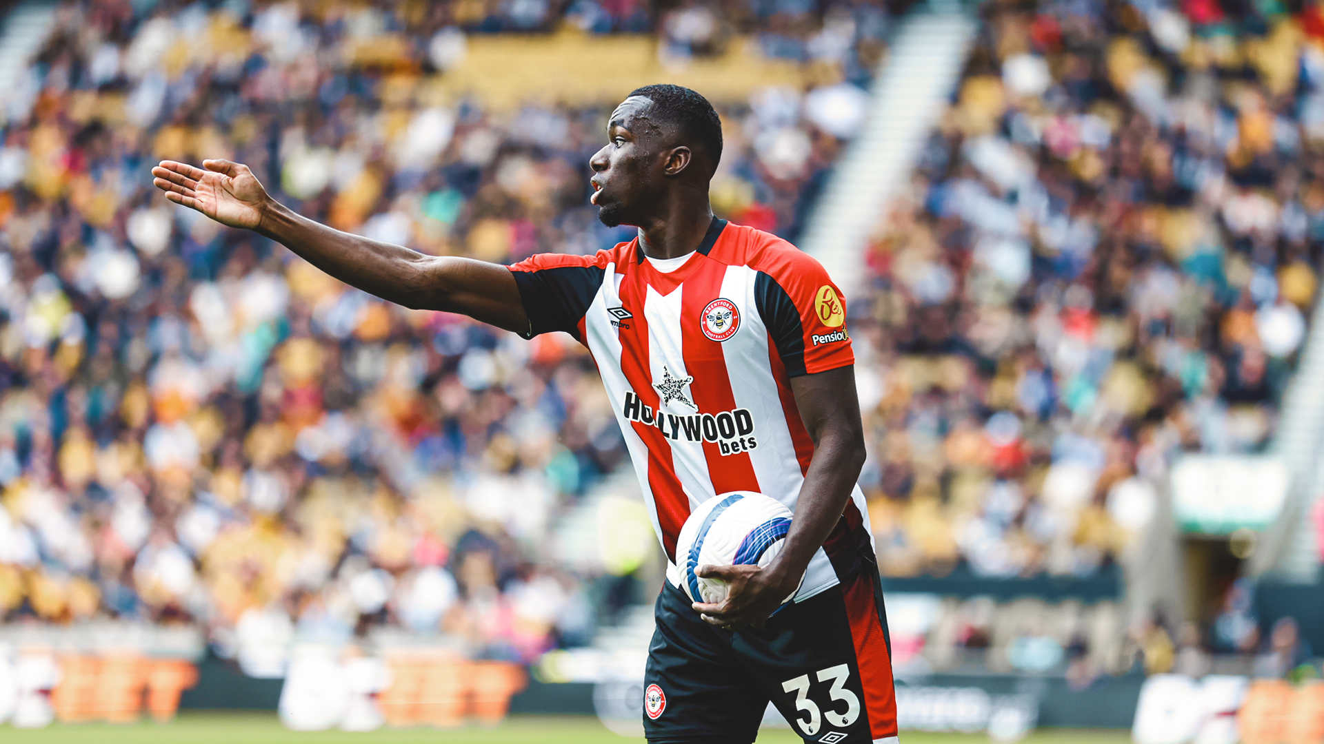 Michael Kayode trong màu áo Brentford