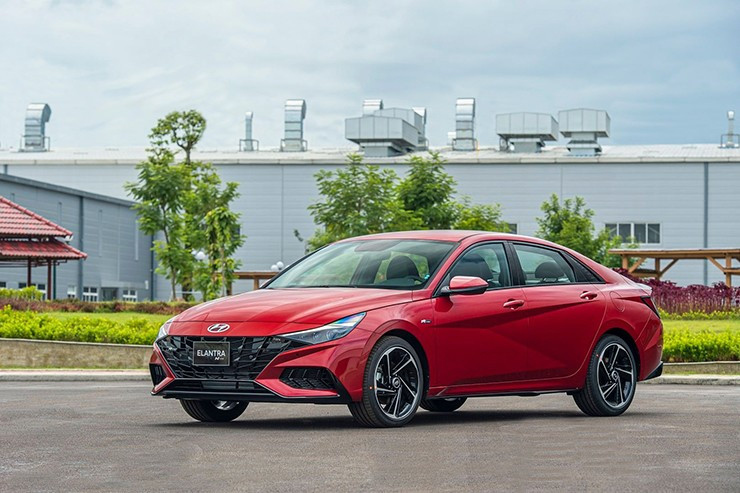 Ngoại thất Hyundai Elantra mang phong cách thể thao