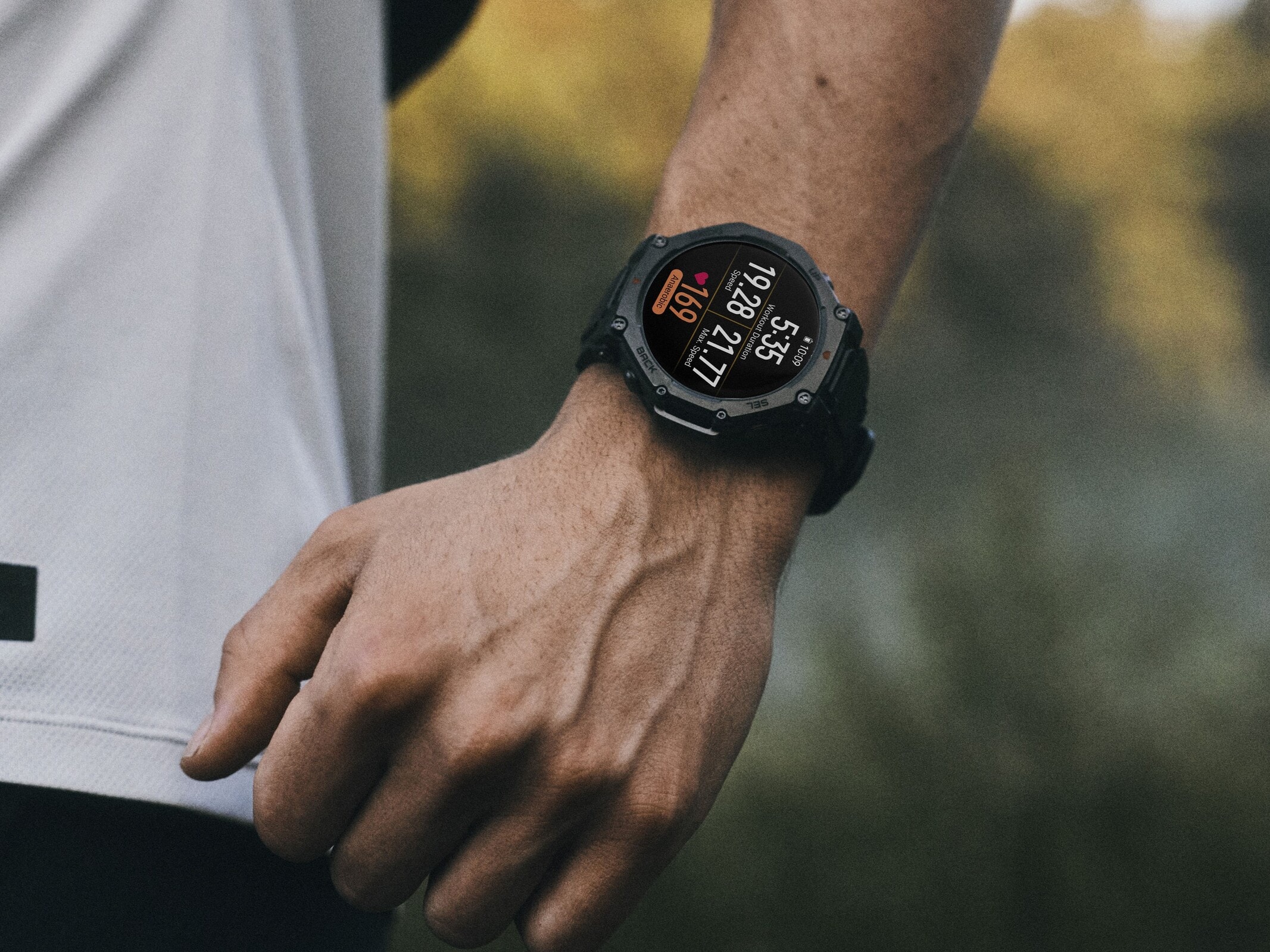 Đồng hồ Amazfit T-Rex 3 Pro là thiết bị đeo cao cấp của hãng Zepp Health
