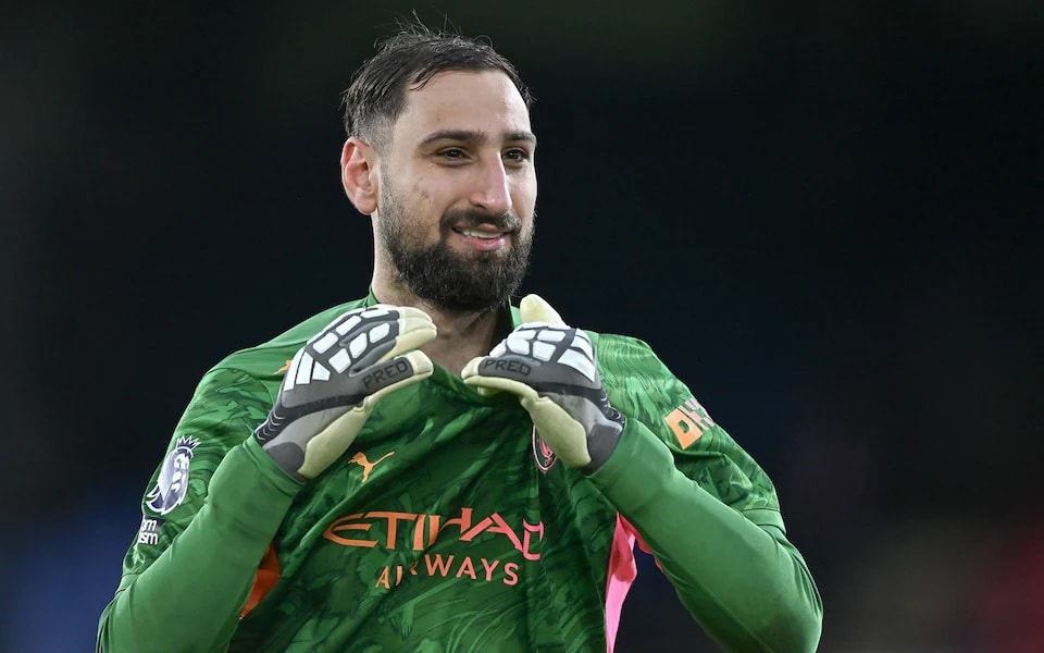 Sự xuất hiện của Donnarumma đã làm thay đổi hoàn toàn kế hoạch sử dụng nhân sự của Pep Guardiola.