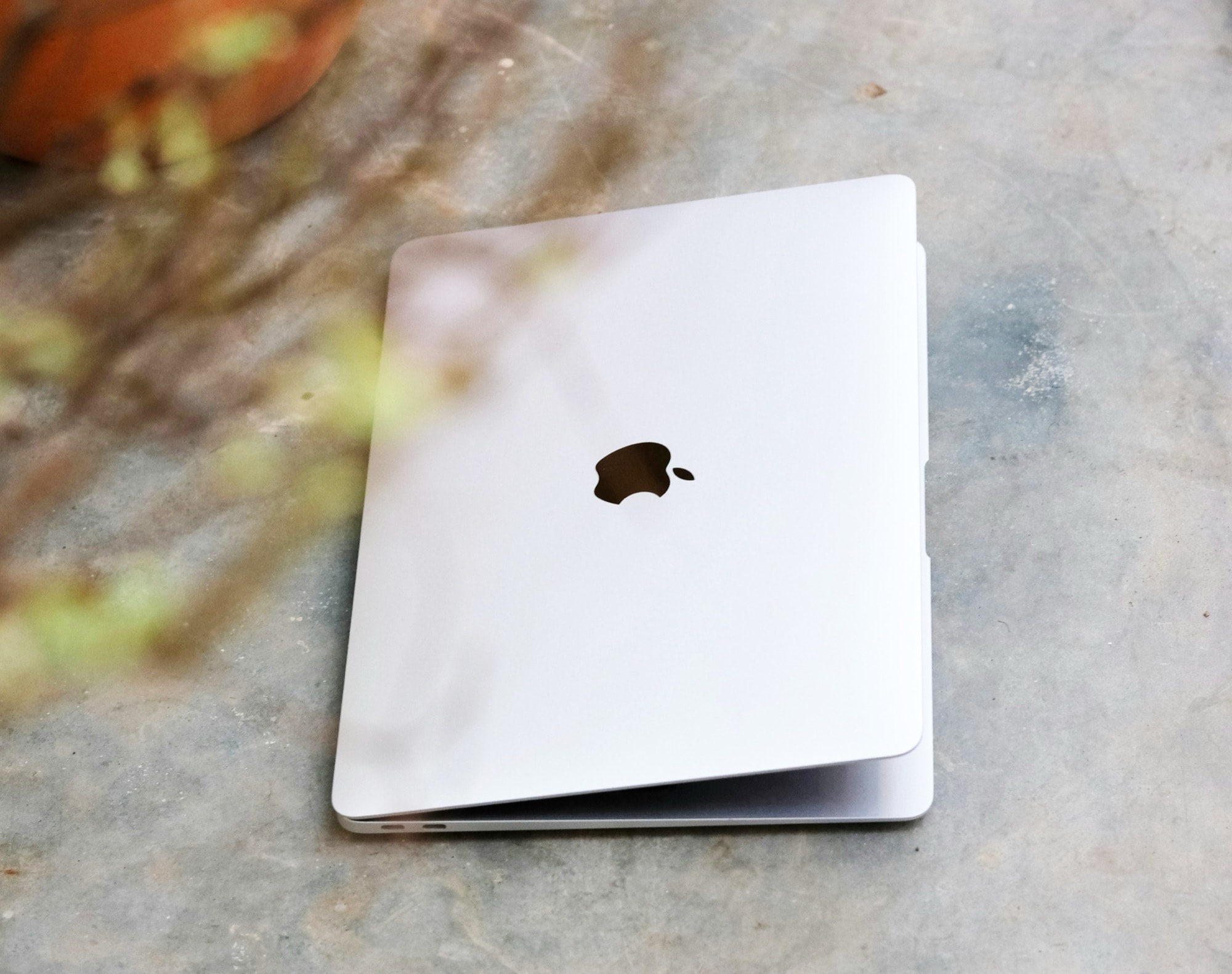 Apple dự kiến sẽ sớm ra mắt mẫu MacBook giá rẻ với màn hình 12,9 inch
