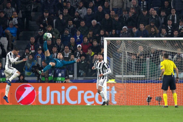 Cú dứt điểm theo kiểu xe đạp chổng ngược thần sầu của Cristiano Ronaldo vào lưới Juventus.