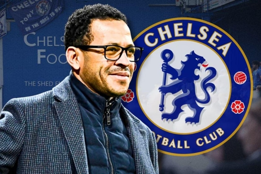 HLV Liam Rosenior trả lời phỏng vấn về tin đồn gia nhập Chelsea
