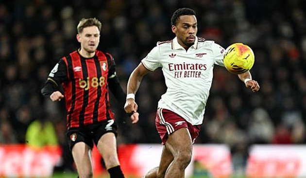 Jurrien Timber có pha cứu thua mười mươi cho Arsenal.