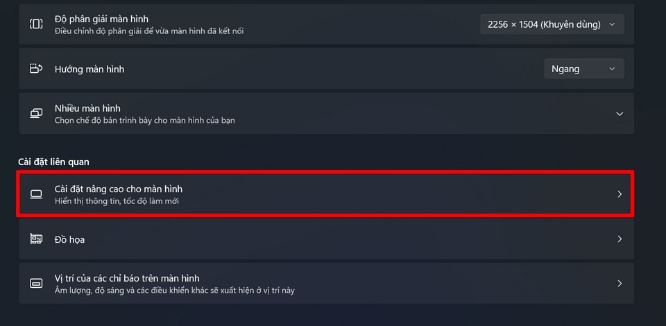 Truy cập cài đặt hiển thị nâng cao để thay đổi tần số quét