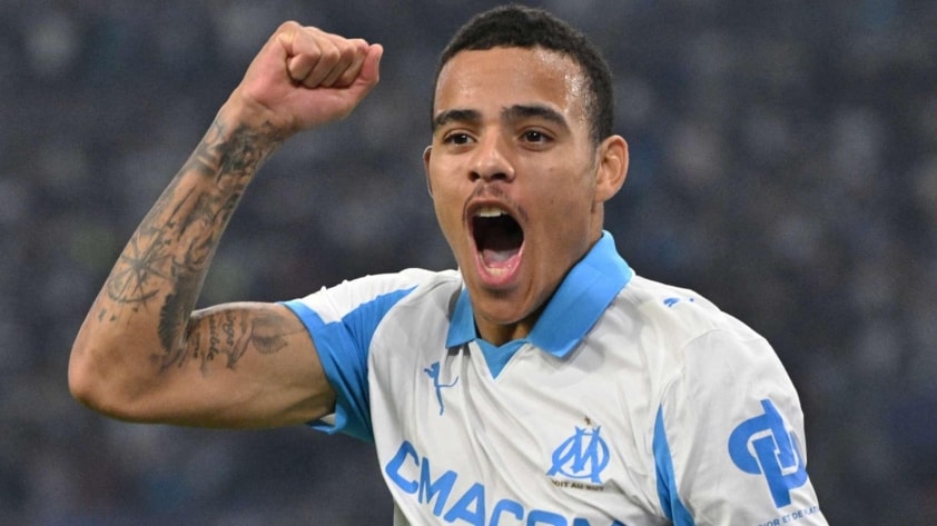 Mason Greenwood thi đấu trong màu áo Marseille và là mục tiêu của Barcelona
