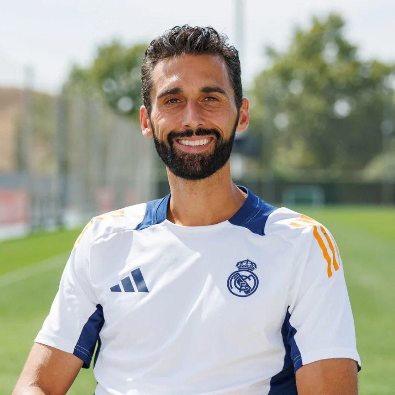 CHÍNH THỨC: Bổ nhiệm Arbeloa làm HLV trưởng Real Madrid