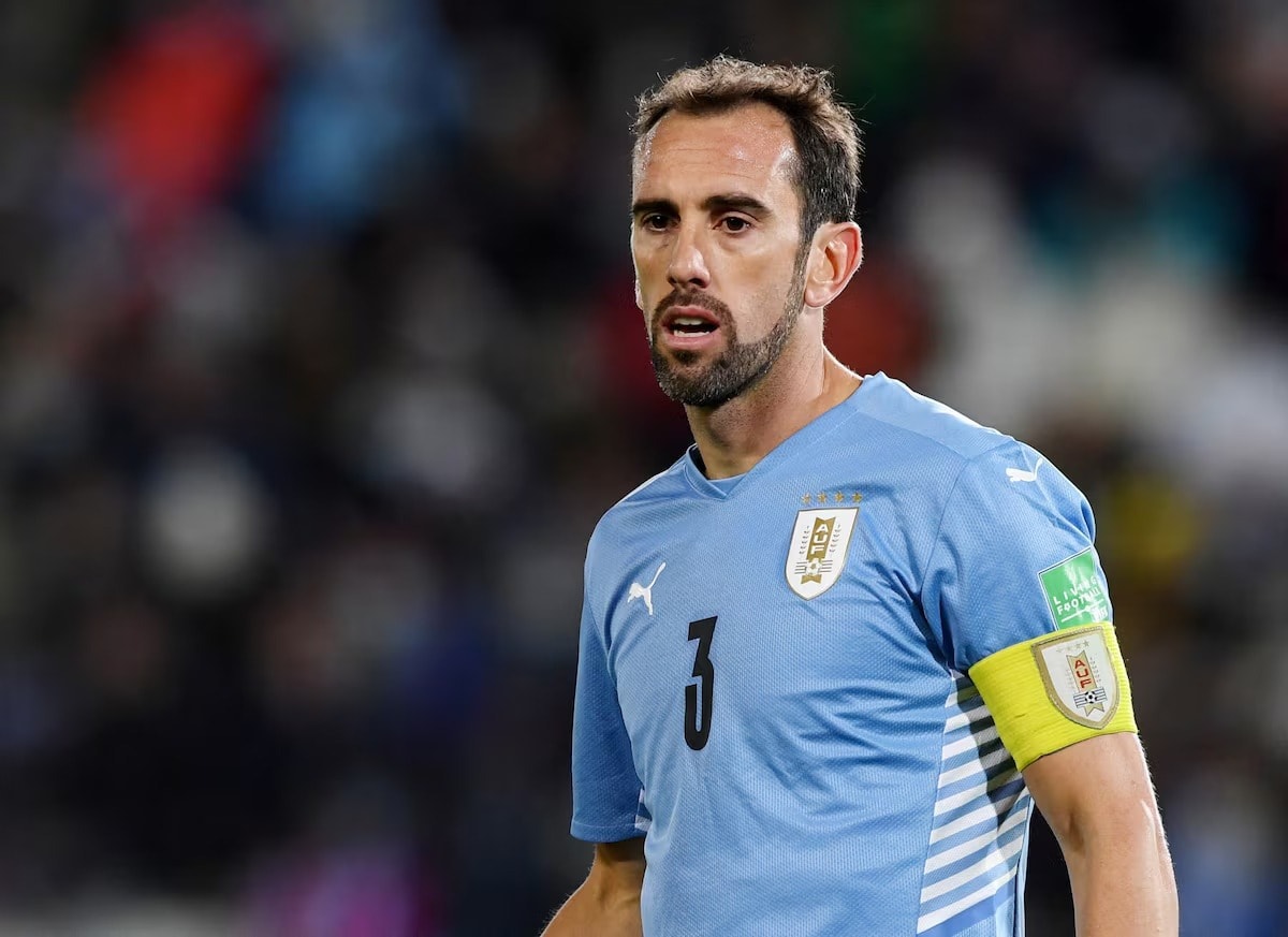 Diego Godin, một trong những trung vệ xuất sắc nhất thế hệ mình, chọn Messi là đối thủ khó kèm nhất, và đó không phải lời khen xã giao.