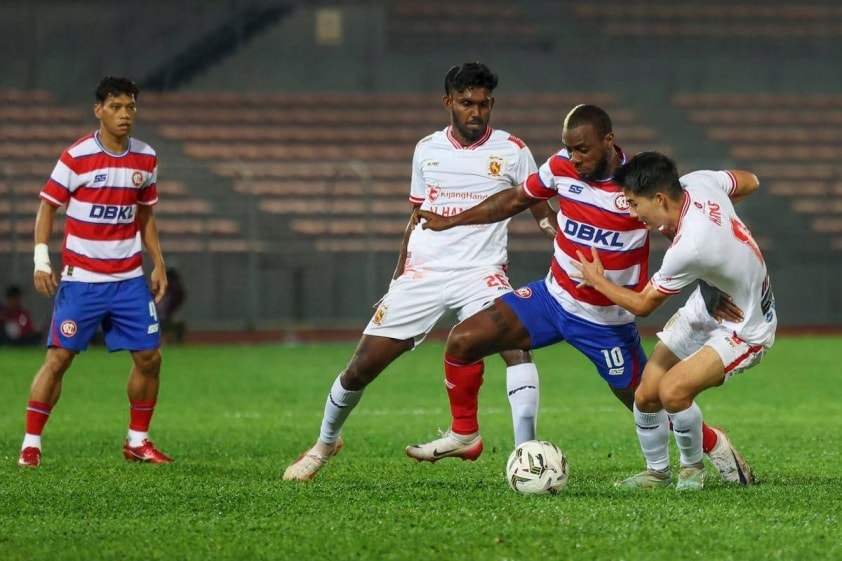 Kelantan Red Warriors đối mặt với án phạt từ FIFA do nợ lương