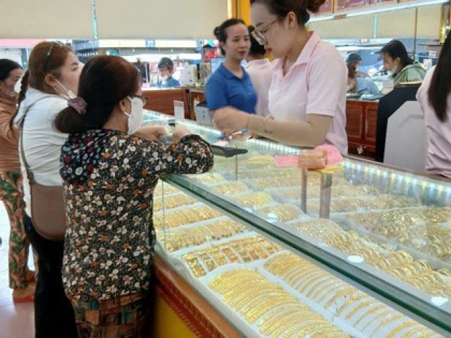 Giá vàng lúc 10h hôm nay 5/1/2025: Vàng miếng, vàng nhẫn trong nước cập nhật mới nhất