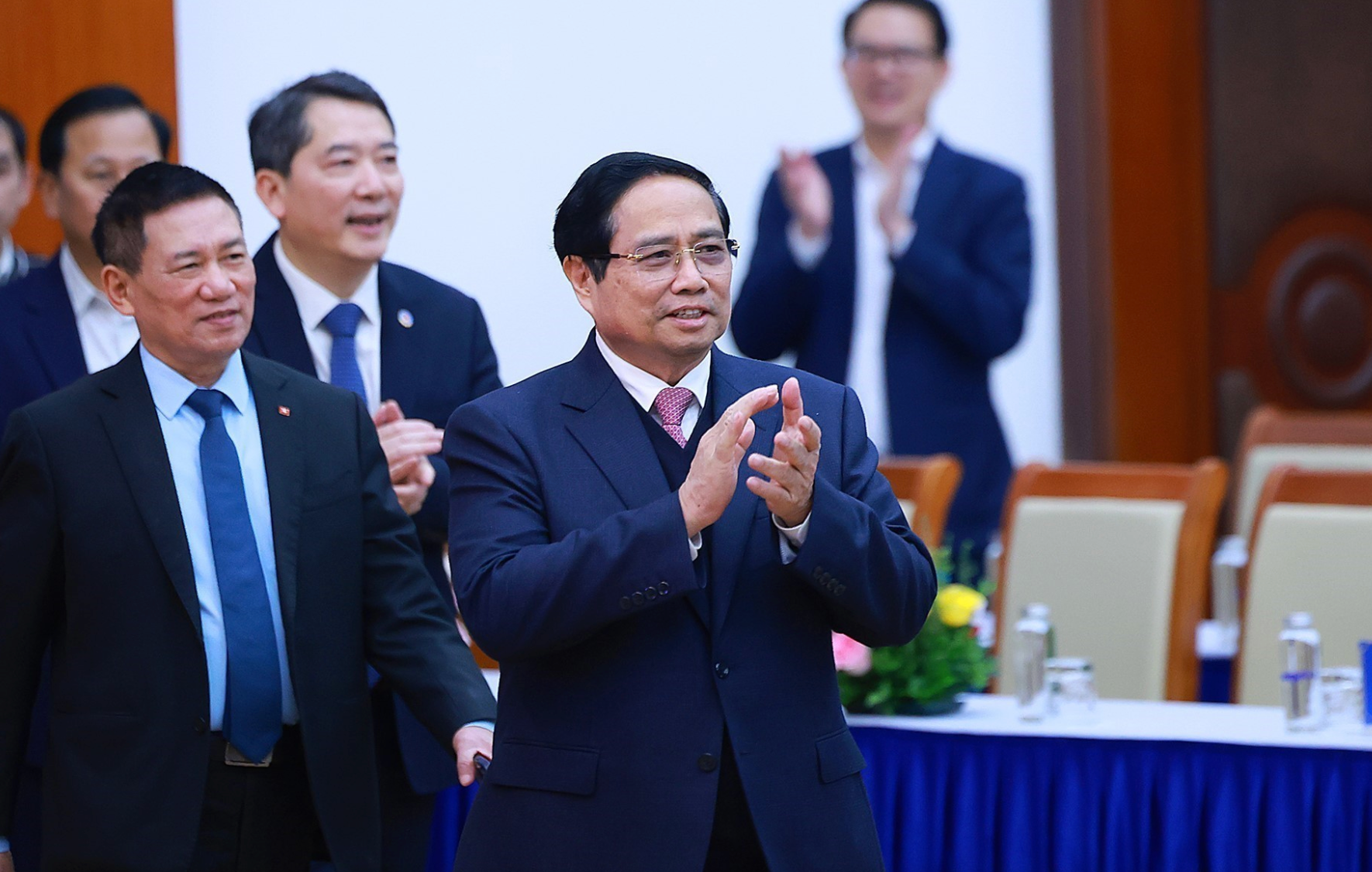 Thủ tướng Chính phủ Phạm Minh Chĩnh và các đại biểu tham dự Hội nghị. Ảnh thoibaotaichinhvietnam.vn