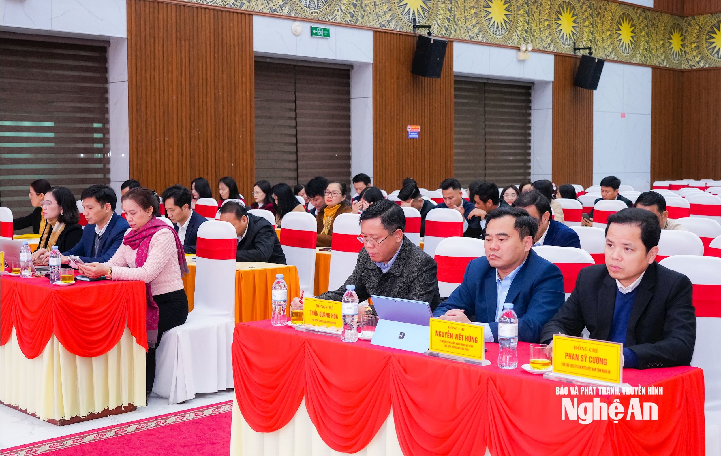  đại biểu 