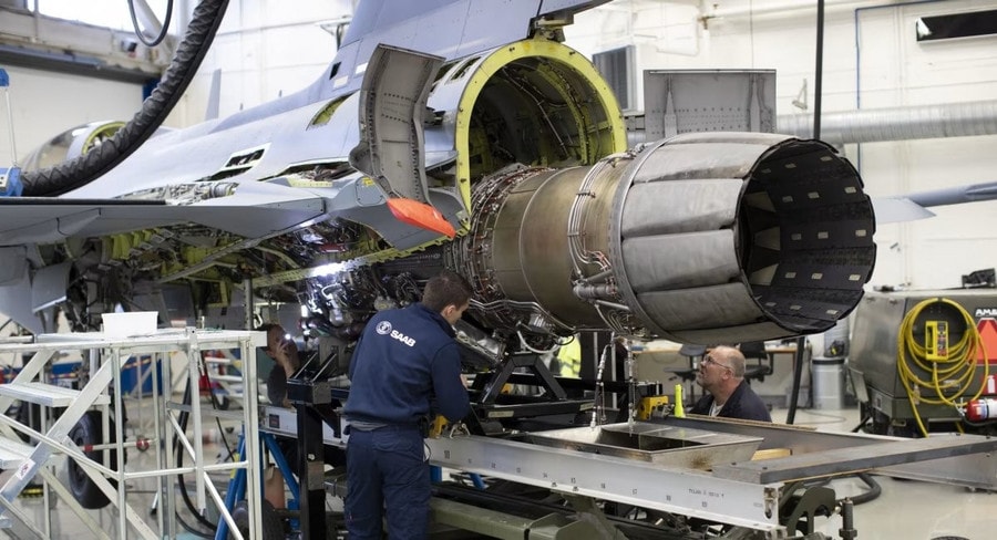 Tiêm kích JAS 39 Gripen của không quân Thụy Điển trong quá trình bay huấn luyện